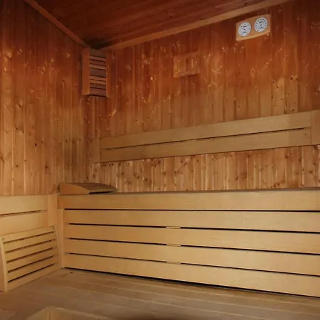 Апартамент Alpine *